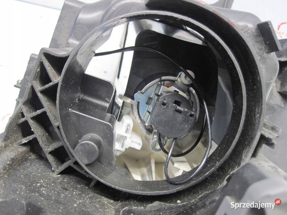 NISSAN QASHQAI I LIFT 12r lampa prawa przód Kielce