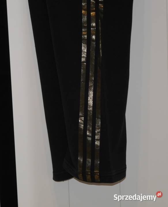 Adidas spodnie dresowe złote paski 116 Rozmiar 116 Wrocław