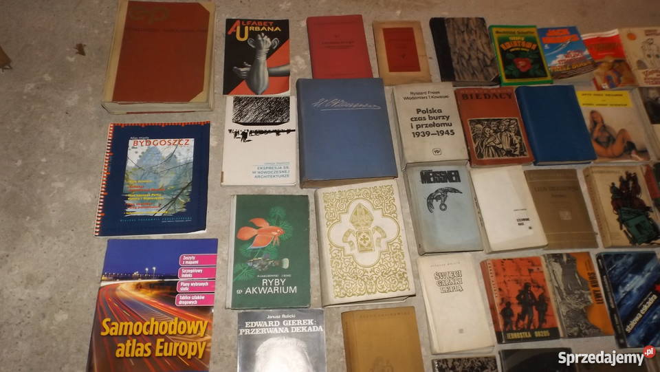 Stare książki zestaw 100 Rok wydania 1950 sprzedam
