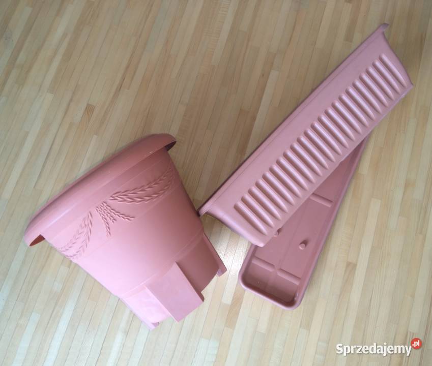 Duża donica i skrzynka z podstawką ogrodowa