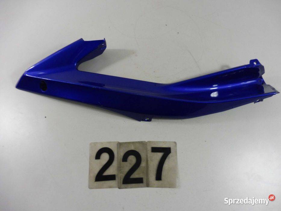Yamaha YZFR6 RJ11 0607r lewa owiewka łyżwa A227 Poznań