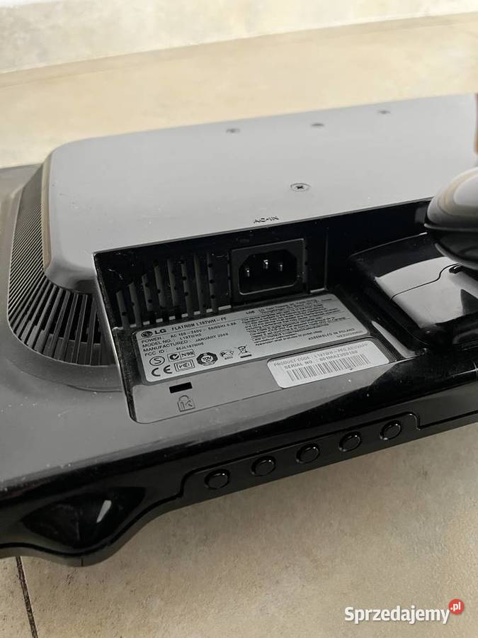 Monitor LG FLATRON L197WHPF 19 gracza retro wielkopolskie Sierosław