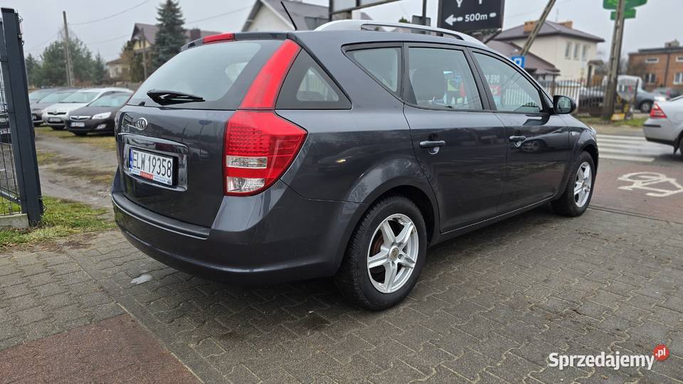 LIFT 14 Benzyna Grzane fotele Bluetooth Klima radio Andrespol