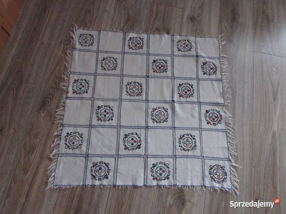 obrus haftowany kolorowy Obrusy sprzedam