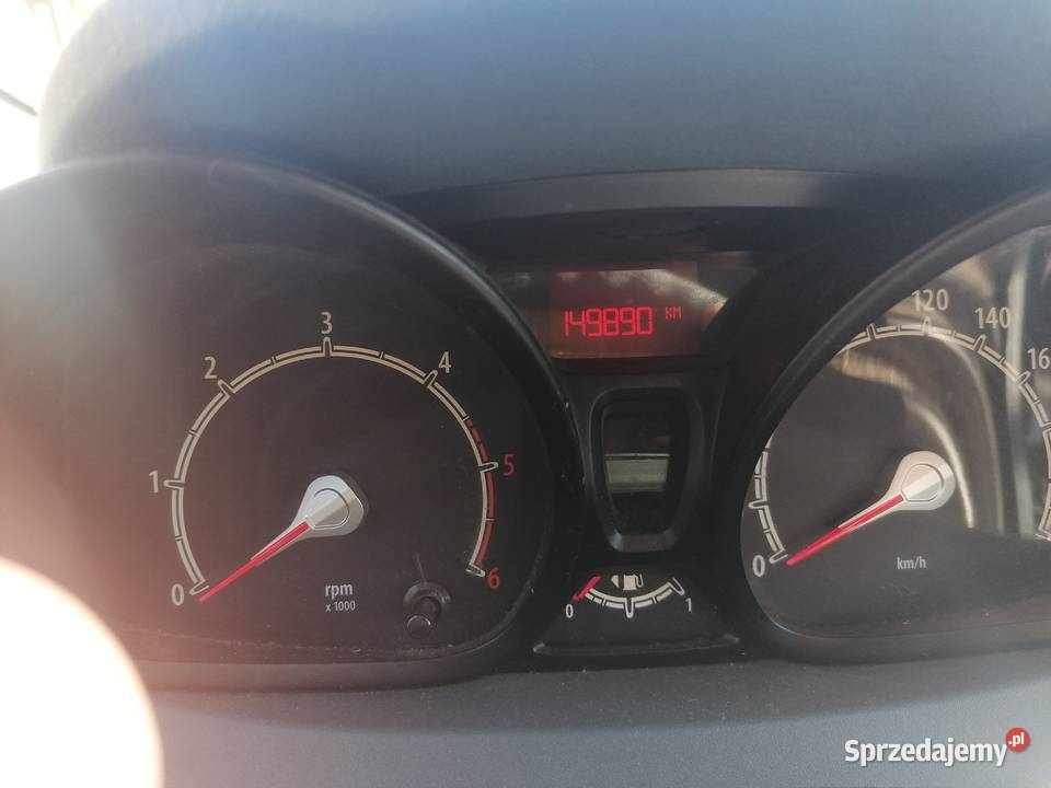 Ford Fiesta MK7 14 tdci 68 r2010 przebieg 149890 manualna Piotrków Trybunalski