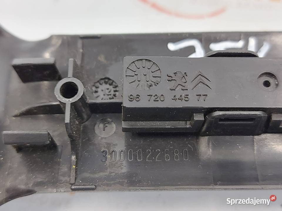 CITROEN DS4 13r oświetlenie wnętrza kabiny Oświetlenie kabiny Kielce