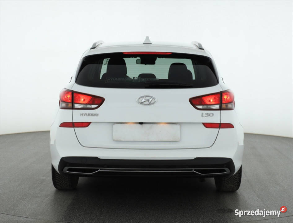 Hyundai i30 15 TGDI MHEV biały