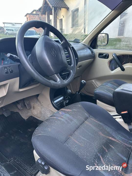 Nissan Terrano 27 Diesel 125 4x4 2000r Żerków