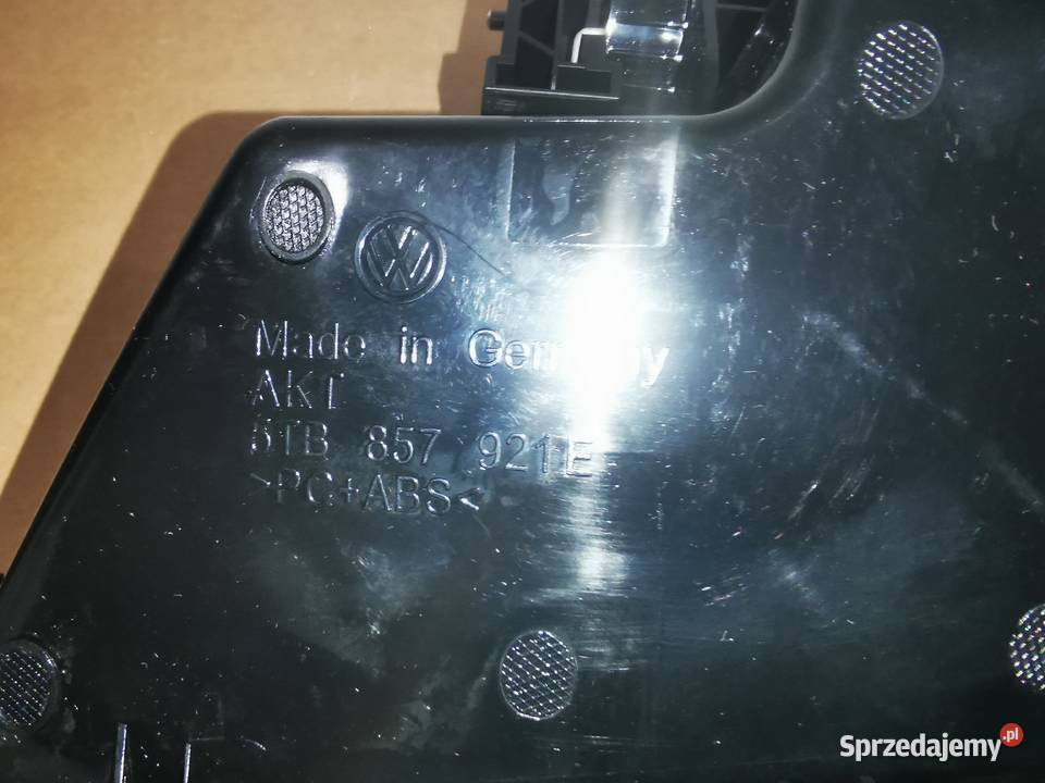 Schowek deski rozdzielczej Touran 5TB857921E osobowe