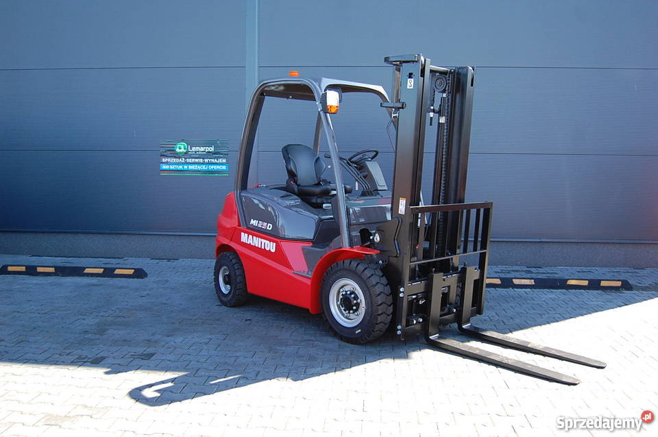 WÓZEK WIDŁOWY MANITOU MI25D Zator