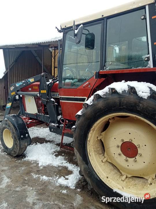 Sprzedam ciągnik international 955 Radio Iłowiec