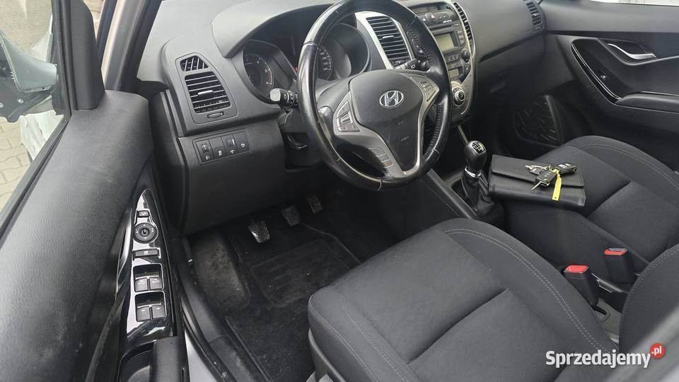 Hyundai ix20 14 CRDi Trend Rok produkcji 2014 Nowy Świętów