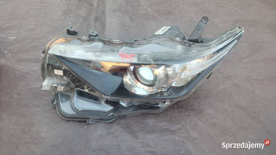 TOYOTA AURIS II LIFT REFLEKTOR LEWY LAMPA PRZÓD Ruda Śląska