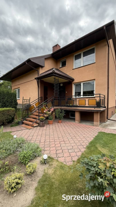 Duża posiadłość 300 m jeziora Mikorzyn k Ślesina piwnica