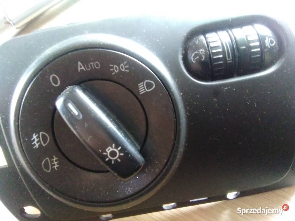 Włącznik świateł VW Auto pod halogeny osobowe Czujniki i sterowniki świateł pomorskie Cewice