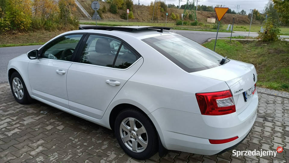 koda Octavia Bogate wyposaż 70tkm 4cylindry III system Start-Stop Stare Budy