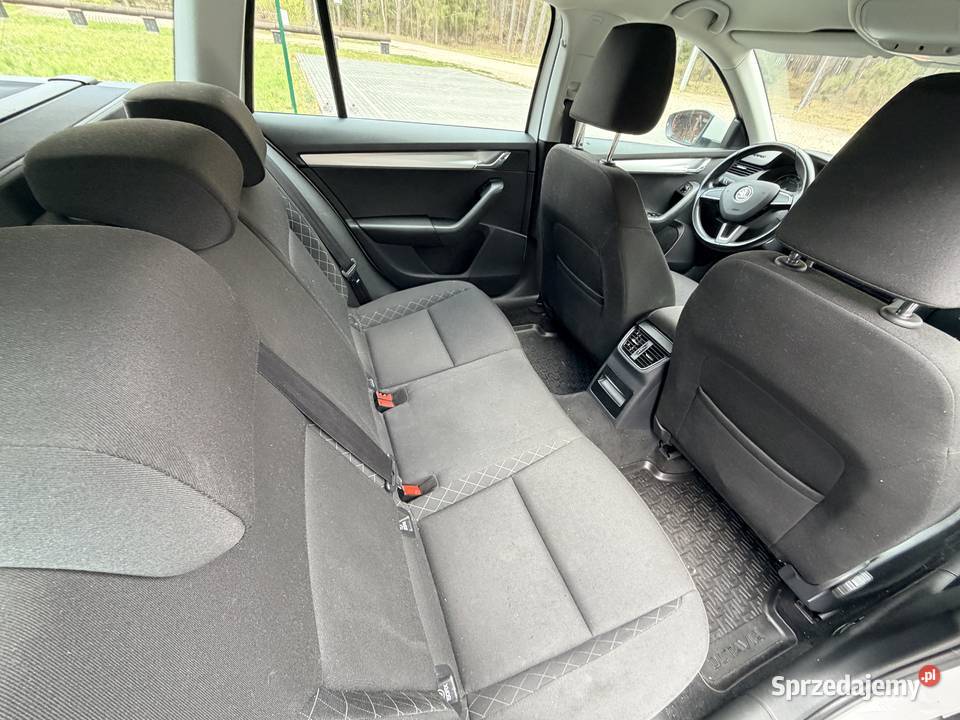 Skoda Octavia 2019r kombi benzyna 4/5 mazowieckie Kadzidło