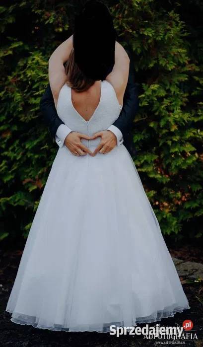 suknia ślubna biała kryształki wyciecia Damska