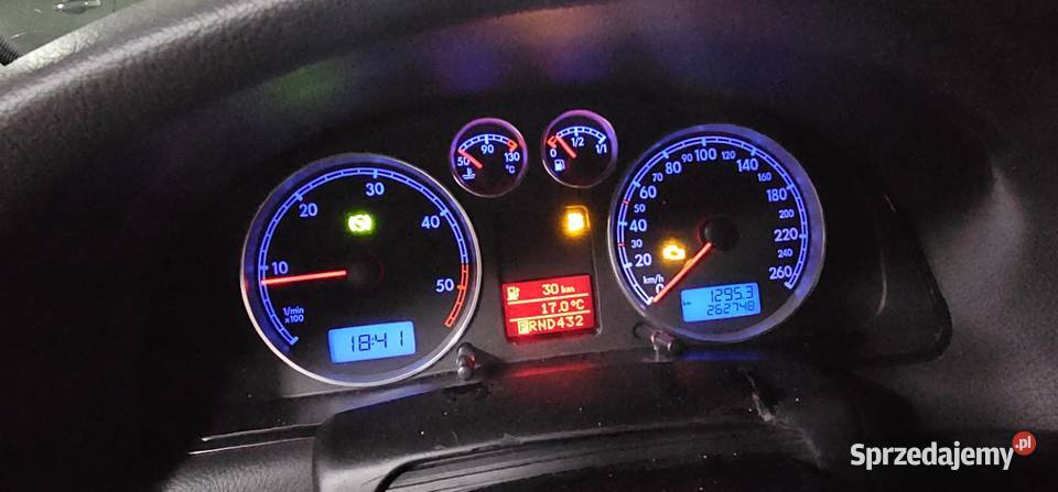 VW PASSAT B5 FL z 2004 roku z silnikiem 25 V6 4/5