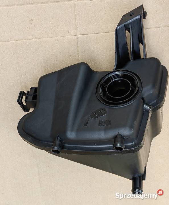 8T012140 Audi RS4 RS5 zbiorniczek wyrównawczy Rożnów