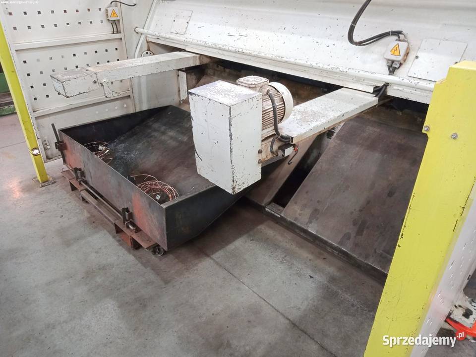 Gilotyna ERMAK HGS 2600 X 6