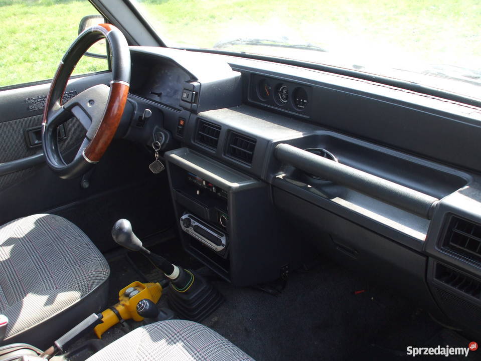 Sprzedam samochót terenowy Daihatsu Feroza napęd 4x4 małopolskie Iwkowa