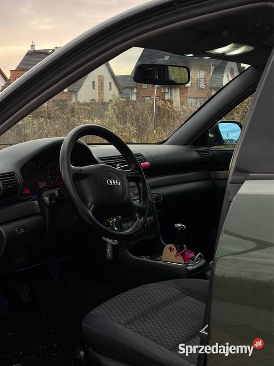 Audi a4 b5 19TDI AFN 110 99R HAK manualna Świebodzice