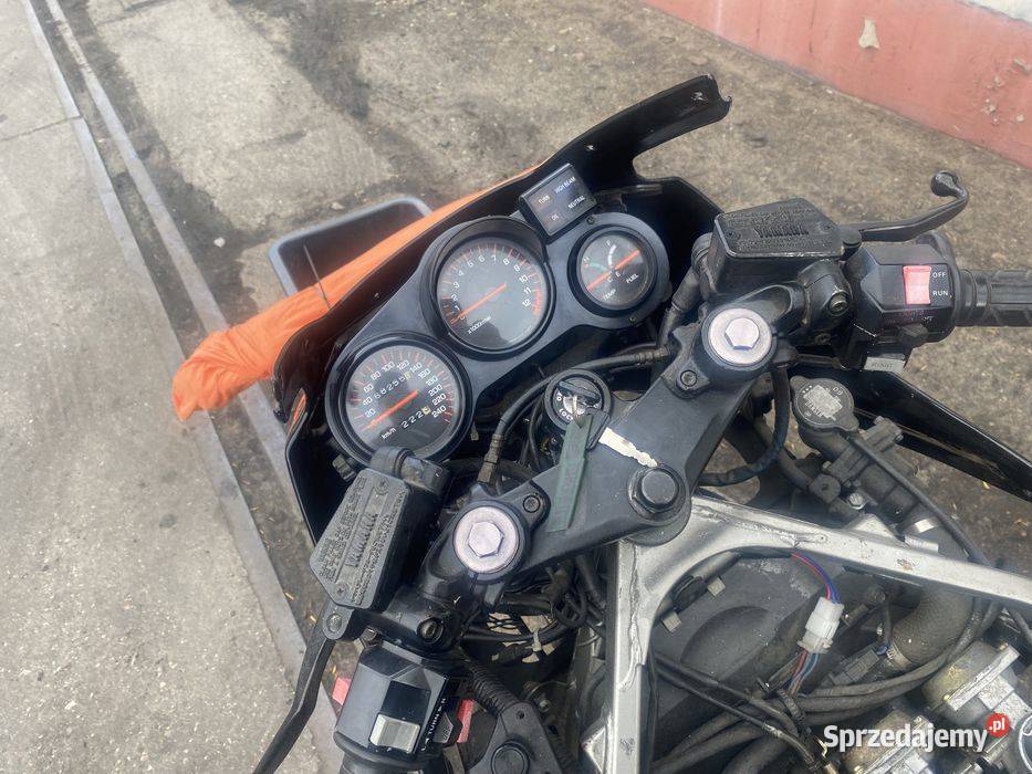Yamaha FZ 750 koła silnik boczek lampa czasza Poznań