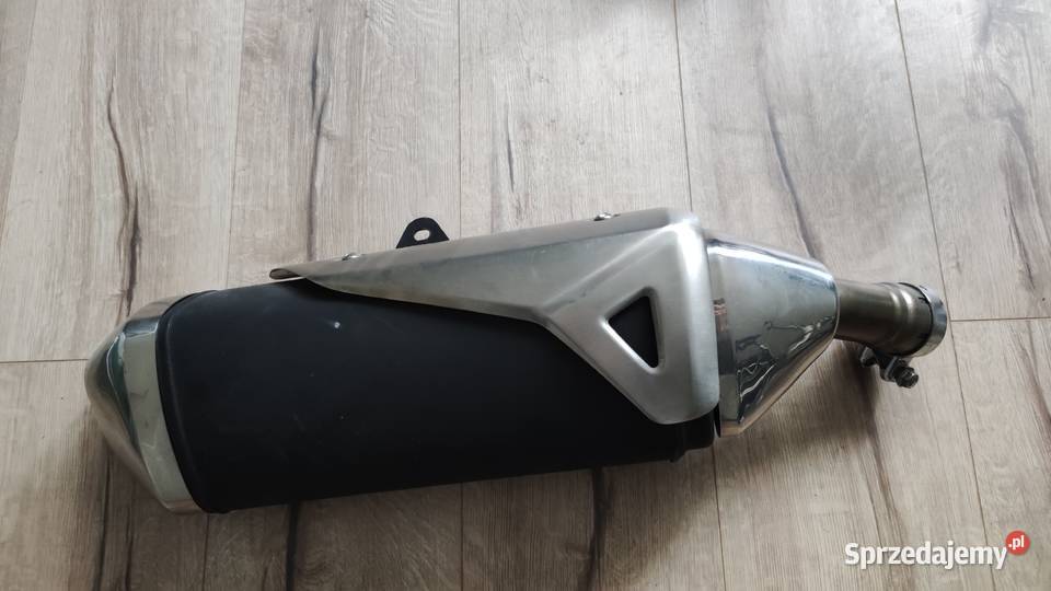 Tłumik SUZUKI GSR 750 stan kujawsko-pomorskie Brodnica