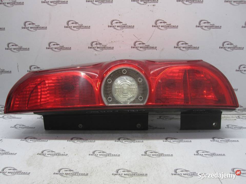 OPEL COMBO D 16r lampa prawy tył 20520748
