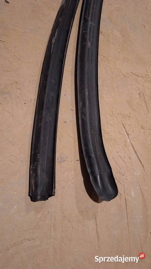 Uszczelka drzwi dolna listwa SAAB 95 Kraków