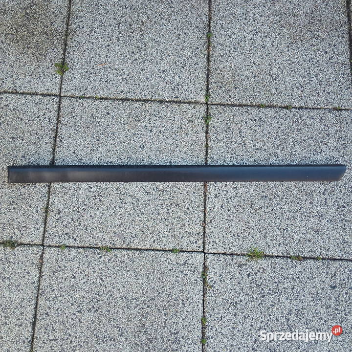 VW Passat B5 Listwa boczna drzwi Lewy tył Dębica sprzedam