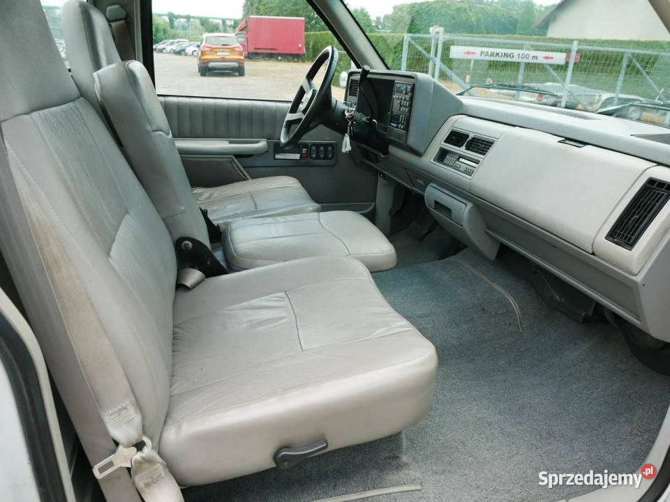 Chevrolet Silverado GMT400 57 V8 190 Automat biały