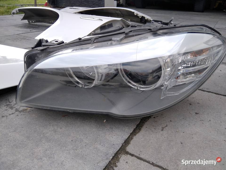 Maska lampy blotnik pas przedni chłodnie F10 11 Dębica