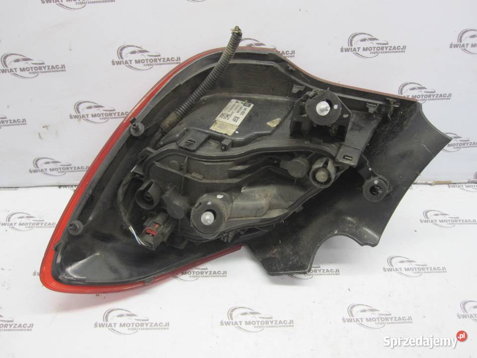 OPEL CORSA E 17r lampa lewa tył 30068625 osobowe