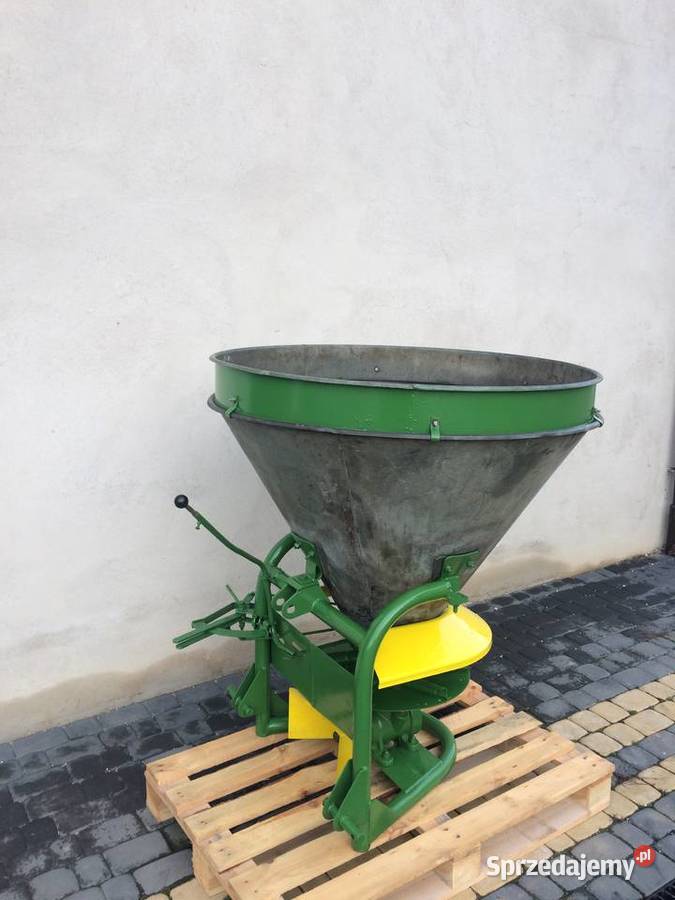 Rozsiewacz nawozów Agromet Brzeg lejek małopolskie