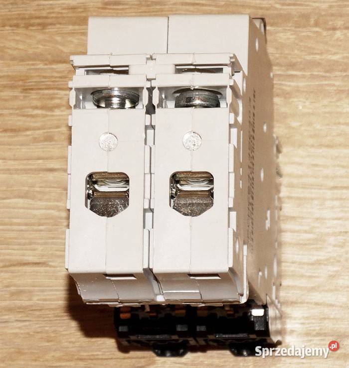 Wyłącznik nadprądowy ACDC samoczynny EP102UC B6