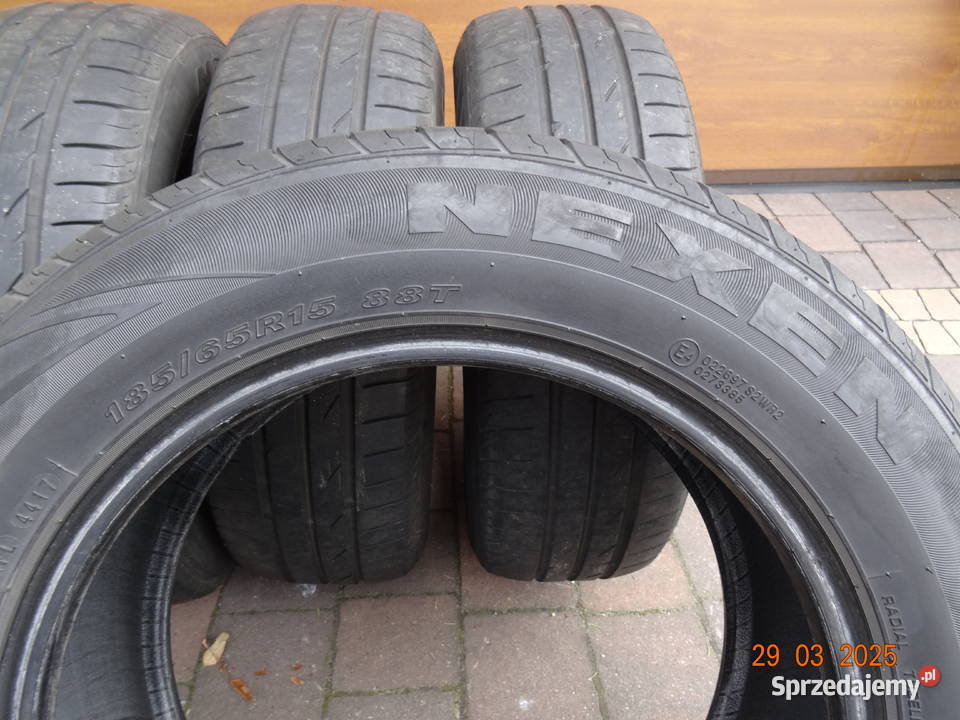 komplet opon letnich nexen 18565R15 sprzedam