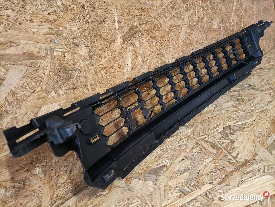 SKODA KODIAQ 17 GRILL KRATKA ATRAPA ZDERZAK osobowe Motoryzacja Pleszew