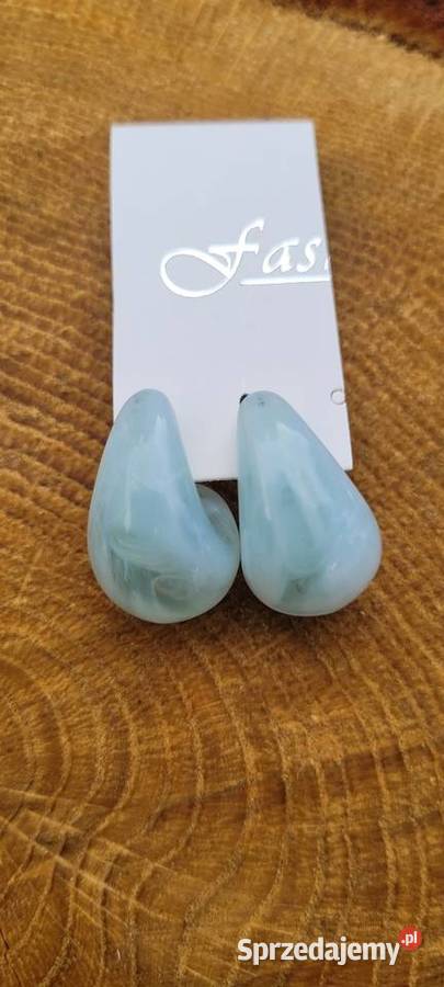 Jasno niebieskie kolczyki łezki Kolczyki dolnośląskie Legnica