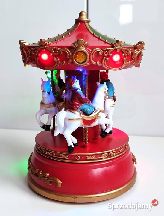 Nowa świąteczna karuzela ż muzyką i światełkami Katowice