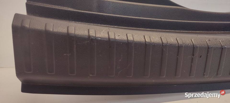 SKODA KAROQ OSŁONA PROGU BAGAŻNIKA 575863459A