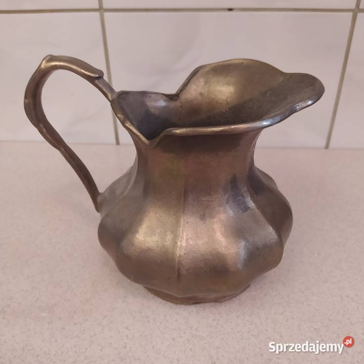 Dzbanek z masywnego mosiądzu Kolekcje Gdańsk