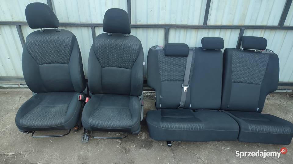 TOYOTA AURIS I LIFT FOTEL KANAPA BOCZKI FOTELE Fotele i kanapy Włoszczowa