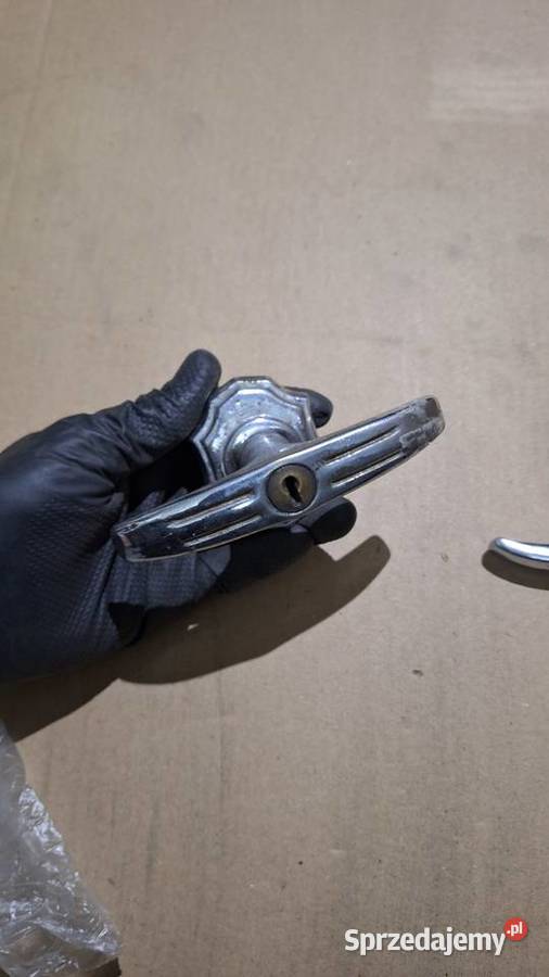 Klamka bagażnika Gaz 12 ZiM M20 Pobieda Kraków sprzedam