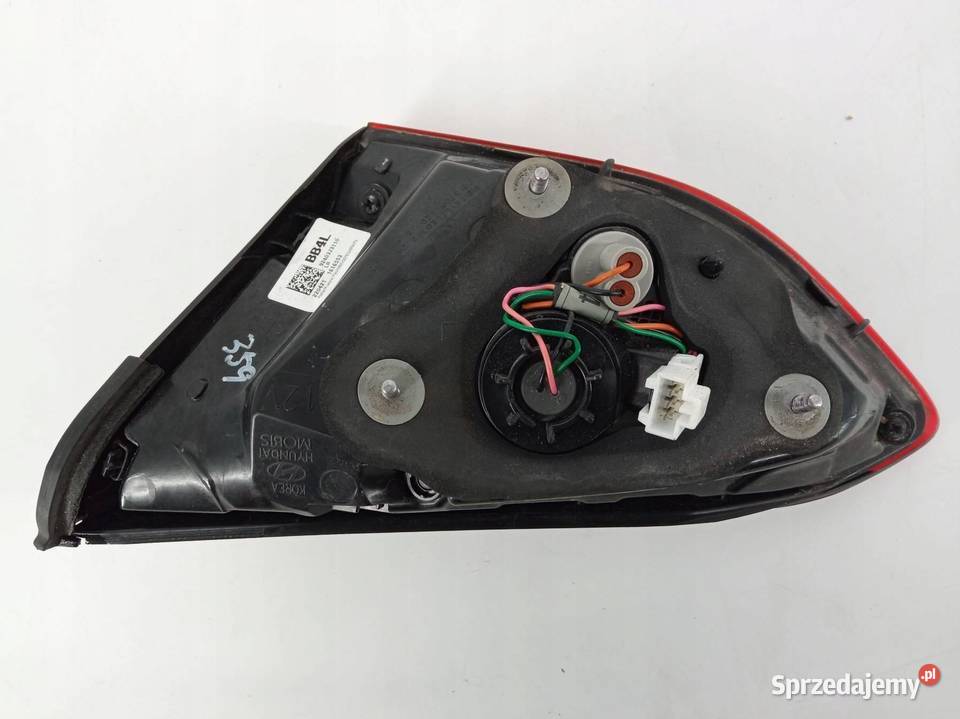 LAMPA TYŁ LEWA W KLAPĘ EU N 92403J3110 Hyundai osobowe