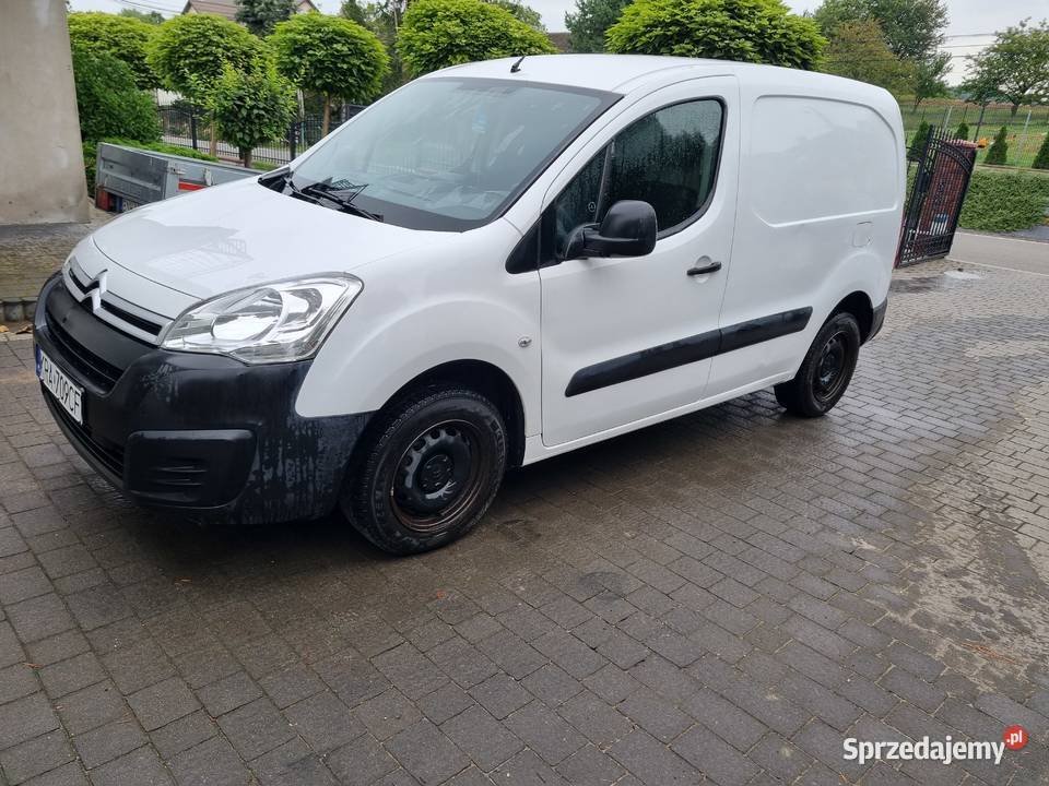 Citroen Berlingo 16 rocznik 2017 sprzedam
