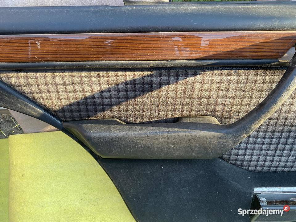 MercedesBenz E W124 Boczek drzwi lewy tył dolnośląskie