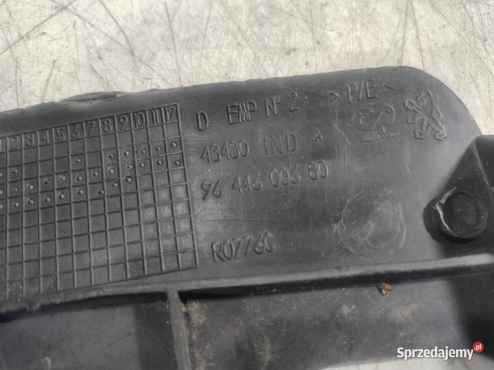 ŚLIZG ZDERZAKA PRAWY TYŁ PEUGEOT 407 9644600680 osobowe