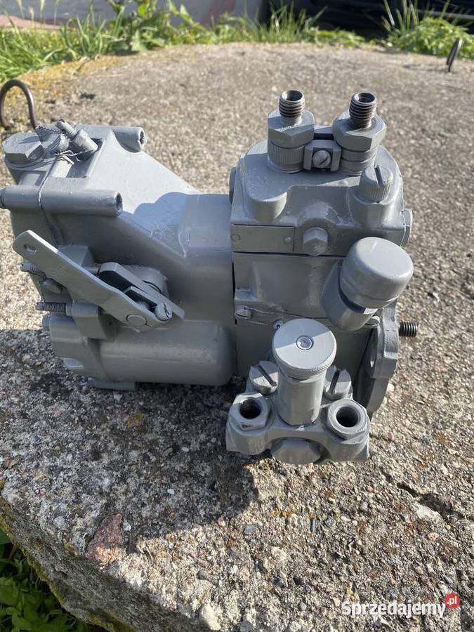Pompa wtryskowa paliwa Ursus c328 c330 Kraśnik